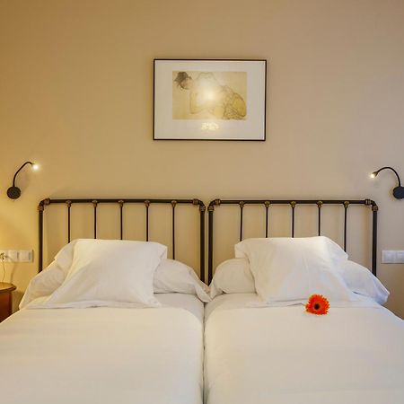 Hotel Casa Da Galbana Friol Стая снимка