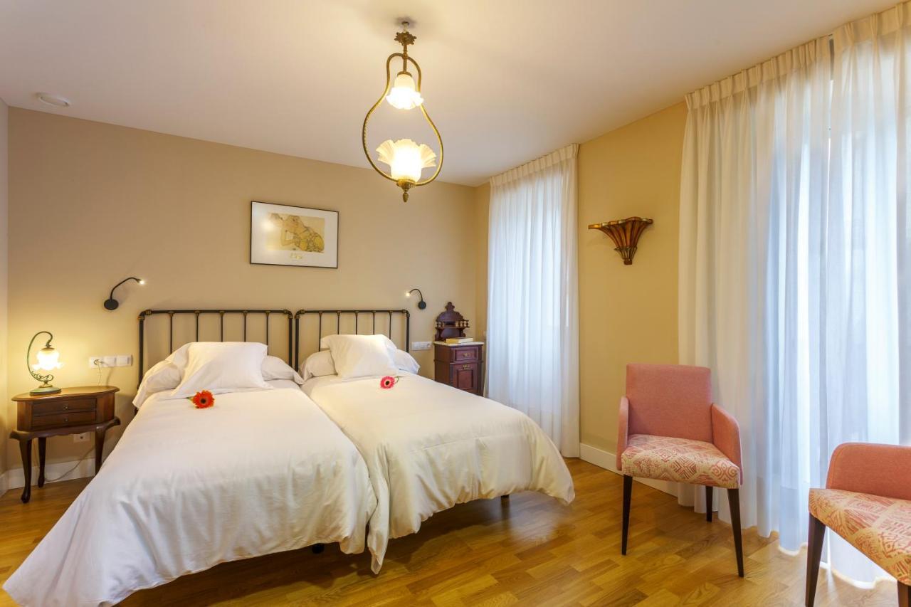 Hotel Casa Da Galbana Friol Екстериор снимка
